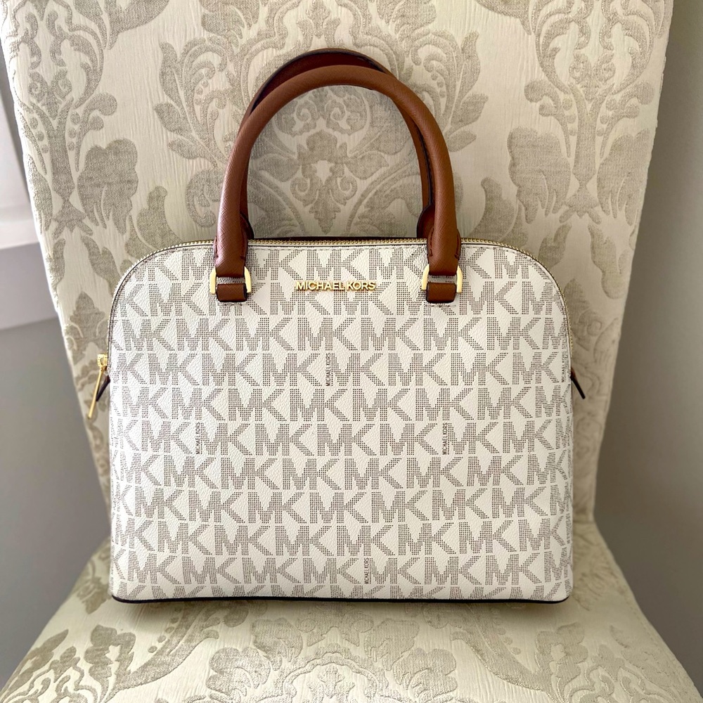 GUC Michael KORS purse
